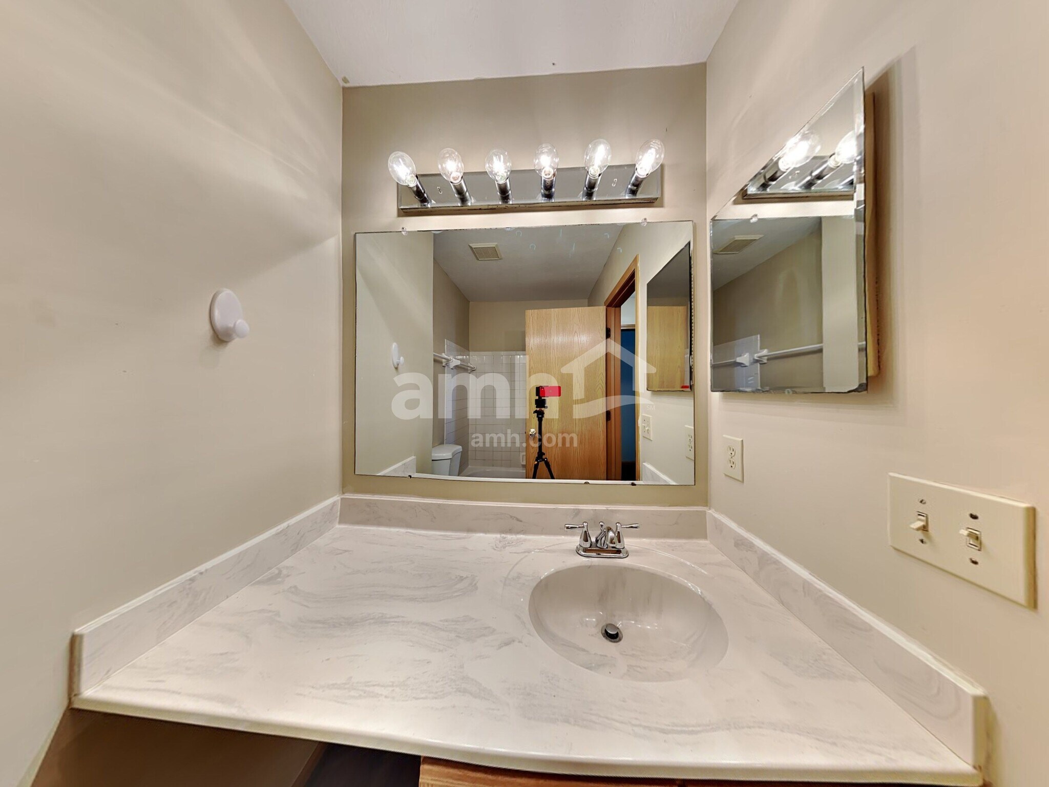 Building Photo - 2245 Yagger Bay Dr