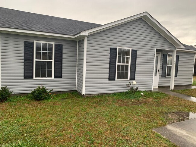 Building Photo - 110 Stallings Ct