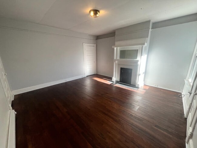 Building Photo - 1106 Early St