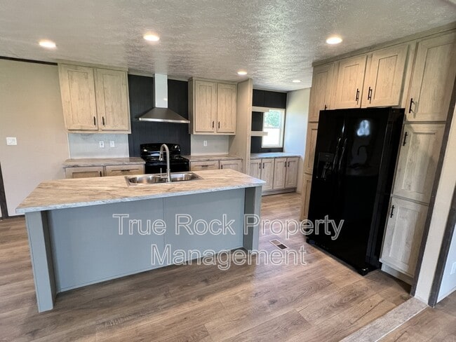 Building Photo - 16406 County Rd 1526 Ct