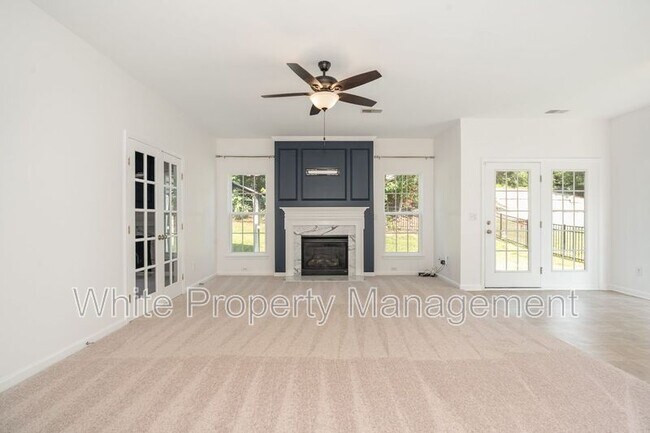Building Photo - 815 Haymarket Pl