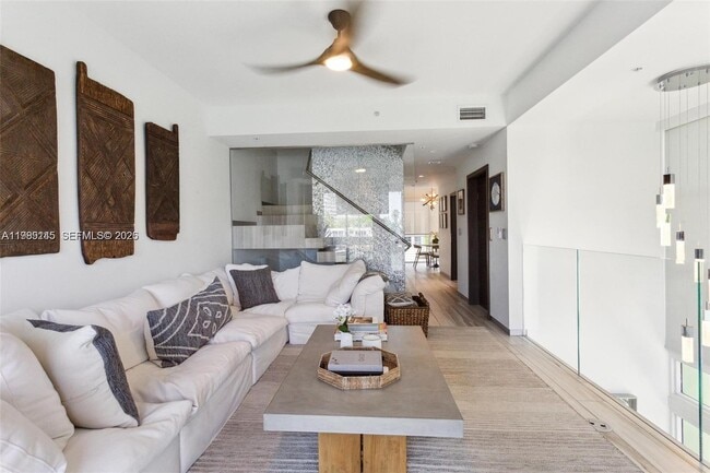 Building Photo - 101 N Shore Dr