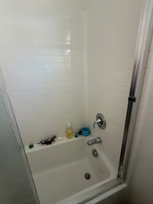 Building Photo - 30596 Ticonderoga Ct