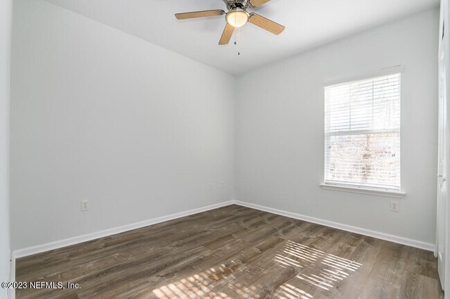 Building Photo - 4917 Key Lime Dr