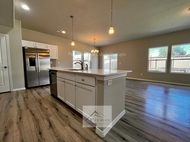 Building Photo - 4280 Samaritan Lp