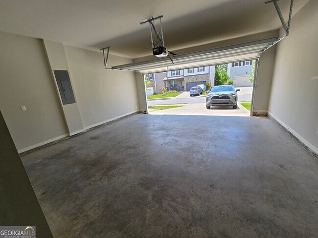 Building Photo - 121 Valimar Dr