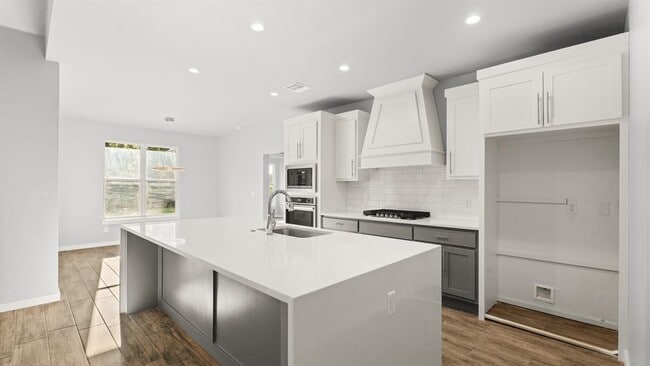 Building Photo - 17857 Salem Rd