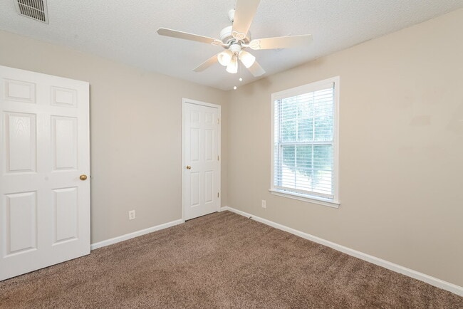 Building Photo - 3714 Heyford Ct