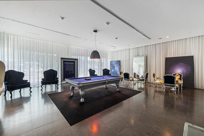 Building Photo - 495 Brickell Ave