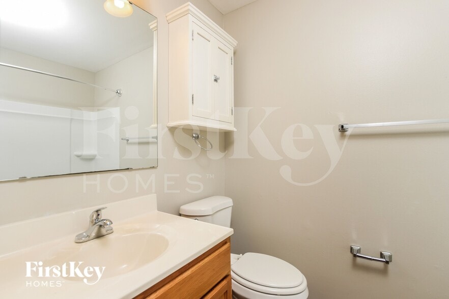 Building Photo - 544 Gagnon St SE