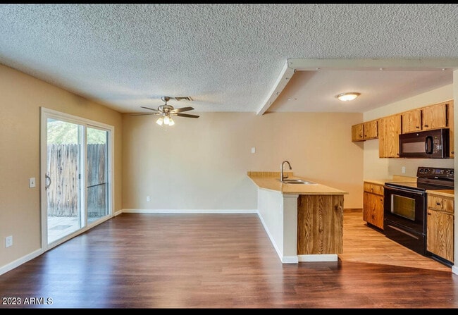 Building Photo - 20621 N 31st Ave