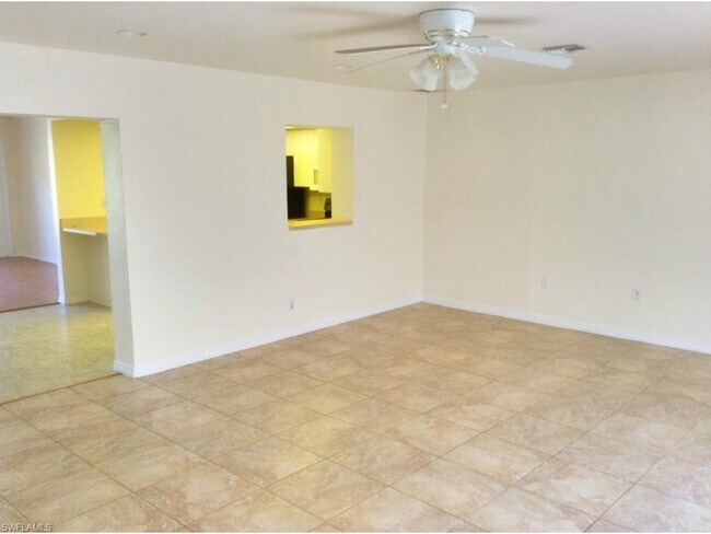 Building Photo - 1704 SE 1st St