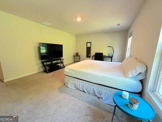 Building Photo - 517 Starbuck Parkway