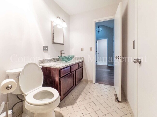 Building Photo - 202 Crooked Creek Rd