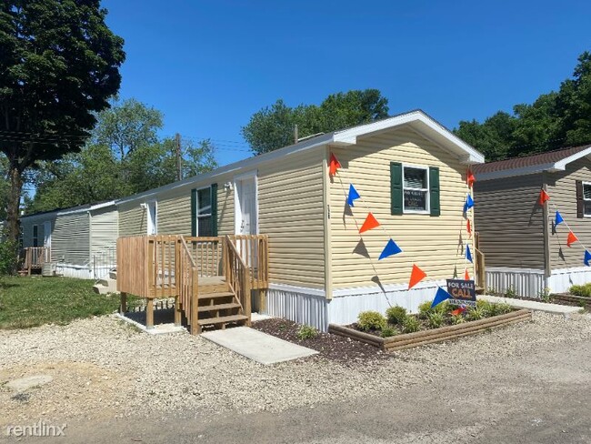 Building Photo - 755 Stelzer Rd