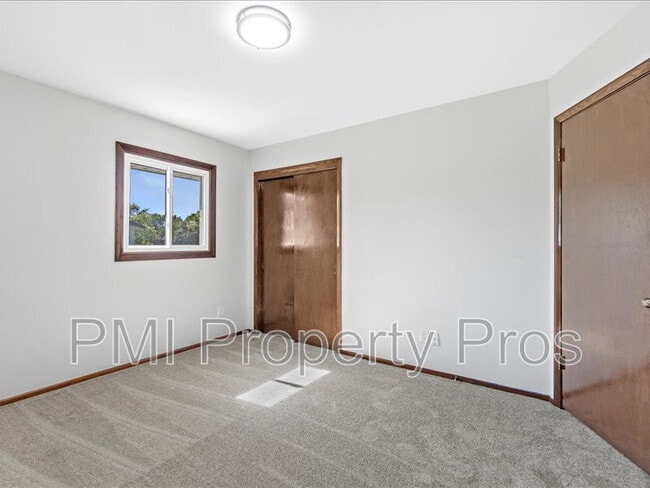 Building Photo - 8148 S 88th St