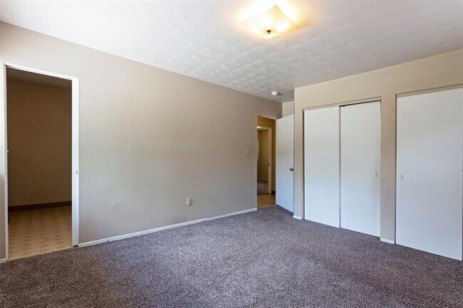 Building Photo - 640 Woodworth Ave