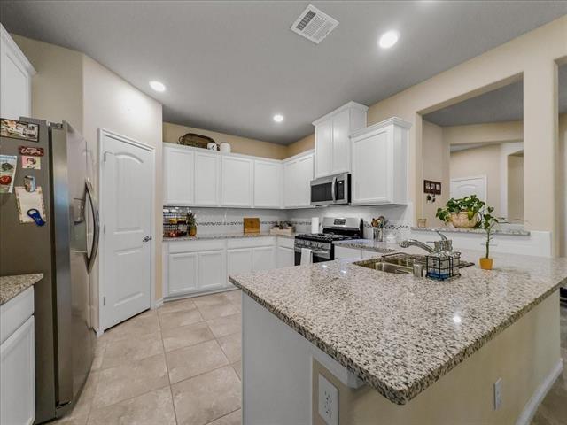 Building Photo - 10324 Big Sandy Ct