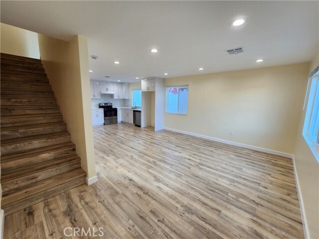 Building Photo - 16432 Halsted St