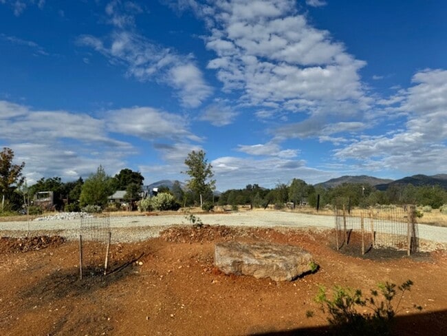 Building Photo - Breathtaking Views – Brand New 2 Bed, 1.5 Bath Home for Rent!  Available Nov 1st | Mt. Bally | Mt...