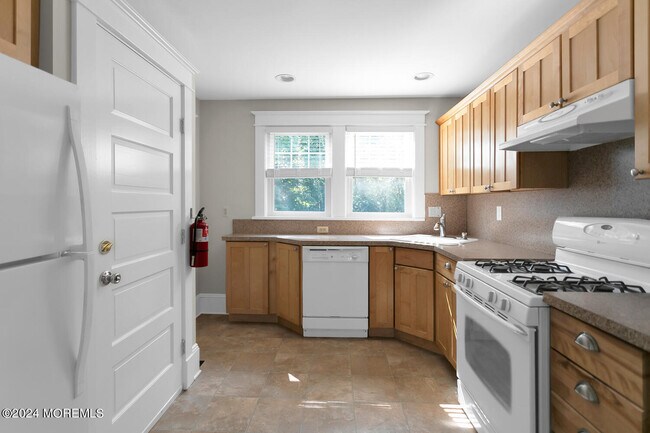 Building Photo - 164 Fair Haven Rd