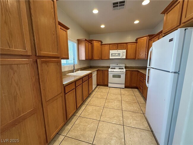 Building Photo - 5676 Rainbow Creek Ct