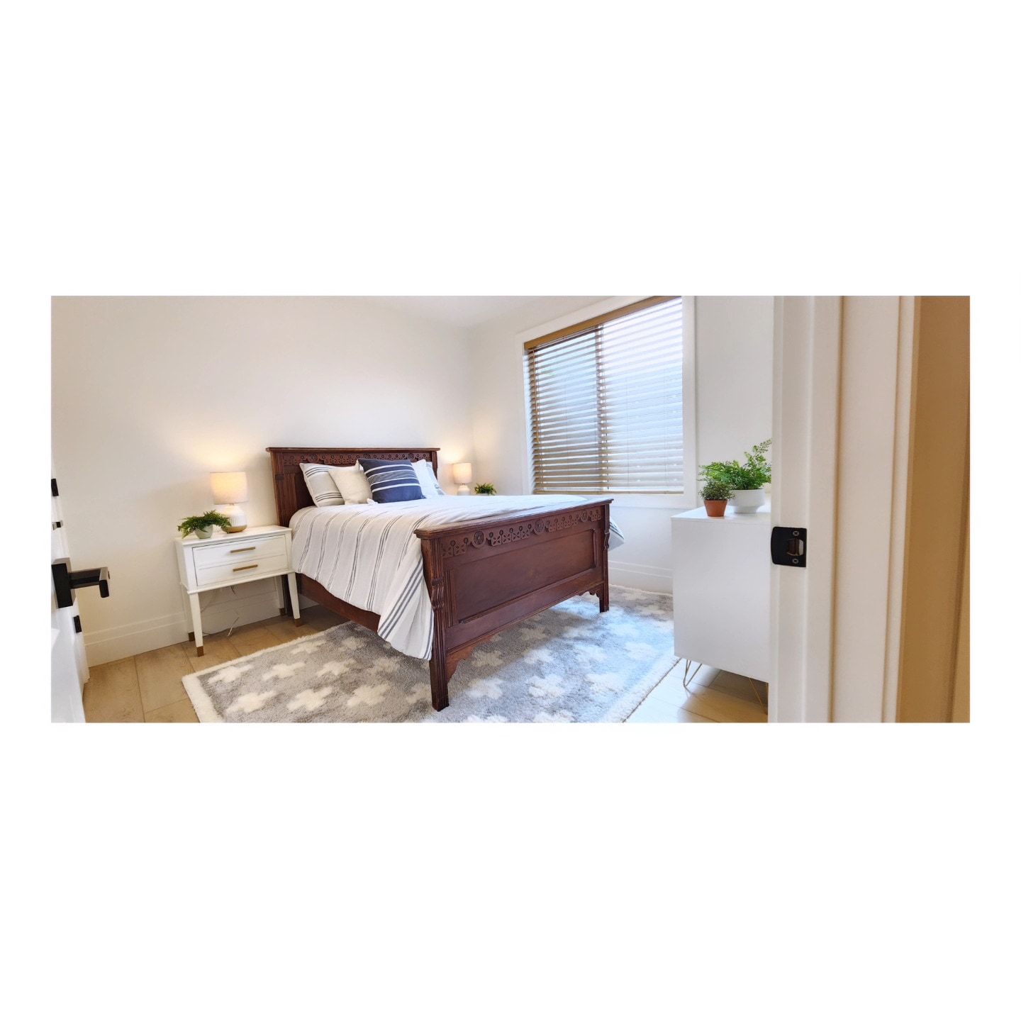 Building Photo - 107 S Moonlit Rd