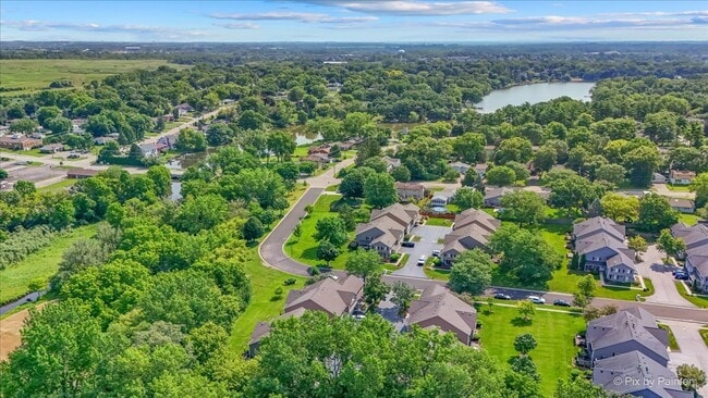 Building Photo - 453 Village Creek Dr