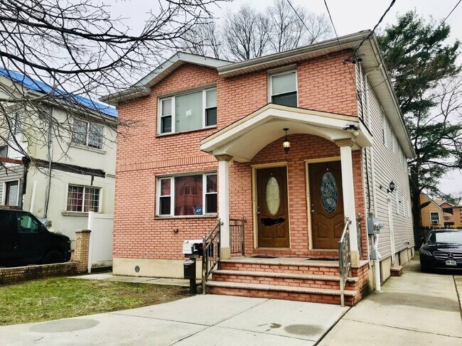 Primary Photo - 14586 183rd St
