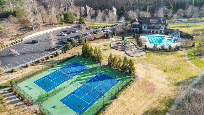 Building Photo - Beautiful partially furnished Home in Olmstead