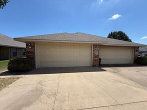 Building Photo - 1803 Ingalls Ln