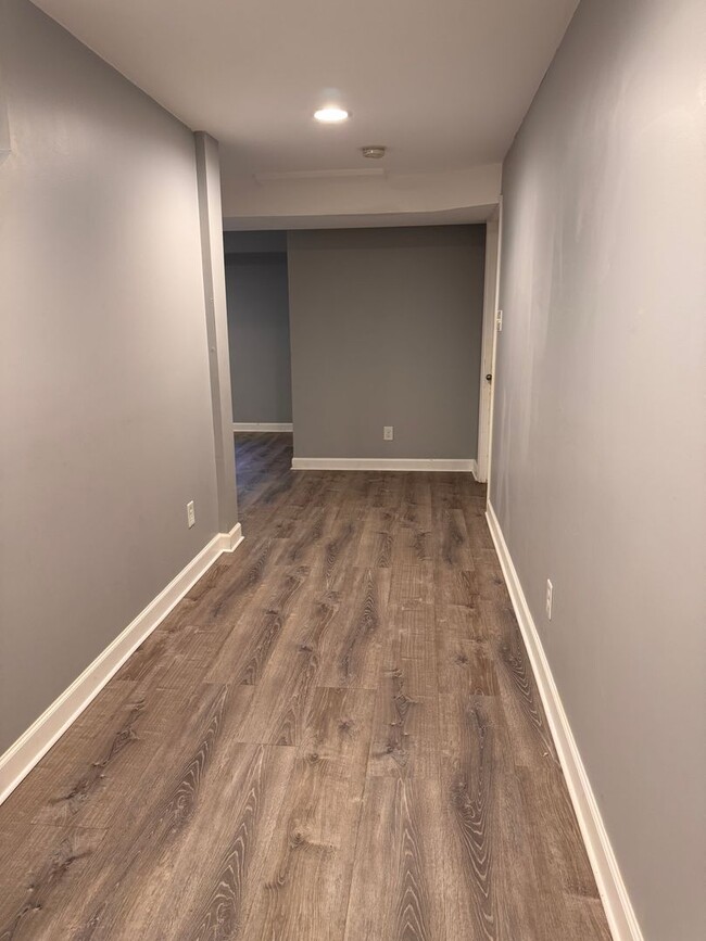 Building Photo - 3 Bedroom || 2.5 Bathroom Single Family Home