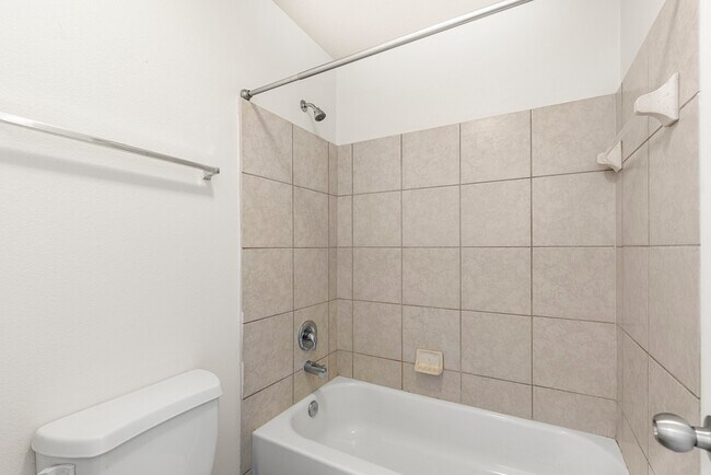 Building Photo - 4818 Fair Oak Dale Ln