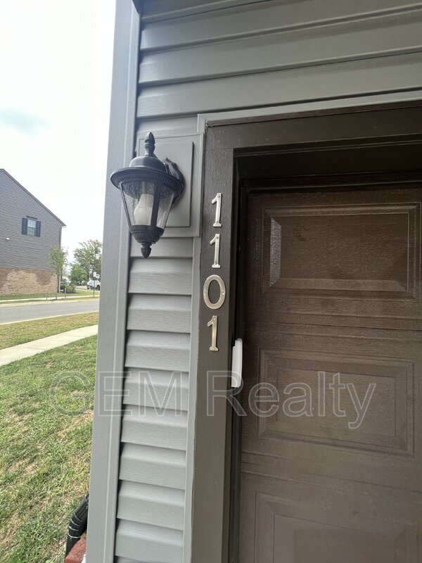 Building Photo - 1101 Rampart Dr