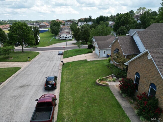 Building Photo - 4 Grayson Ridge Dr
