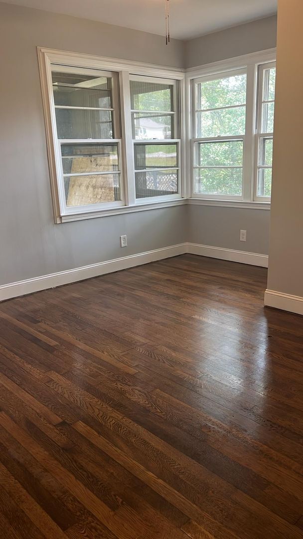 Building Photo - 112 Courtney Cir