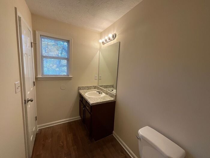 Building Photo - 2655 Parkside Way SW