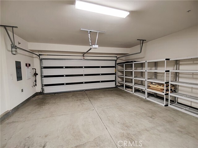 Building Photo - 14289 Hillcrest Dr