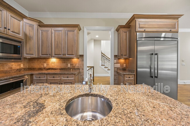 Building Photo - 7 Crooked Stick Ln
