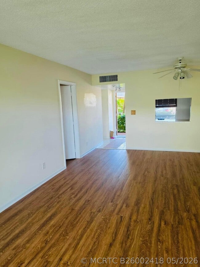 Building Photo - 5940 NW 64th Ave