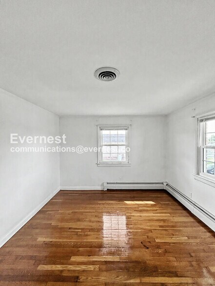 Building Photo - 616 S Jefferson St