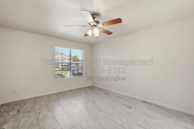 Building Photo - 839 S Westwood
