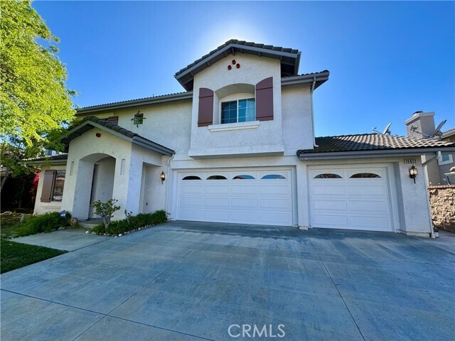 Building Photo - 16612 China Berry Ct