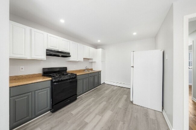 Building Photo - 1213 Roselle St
