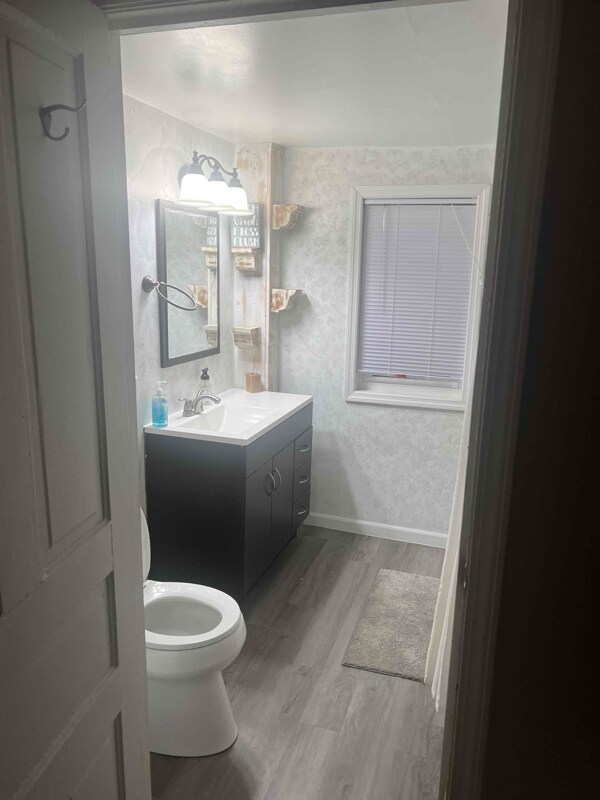 Building Photo - 118 N Madison Rd