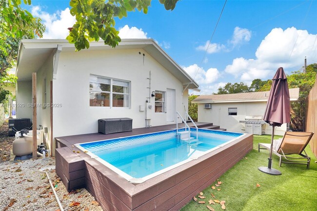 Building Photo - 37 NW 47th St