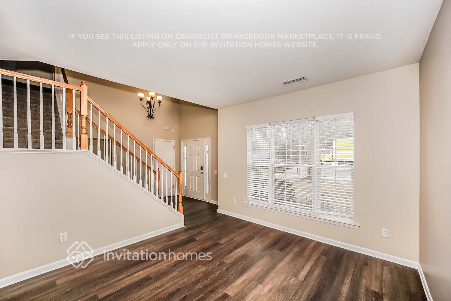 Building Photo - 10828 Fountaingrove Dr