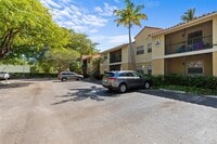Building Photo - 1237 SW 46th Ave
