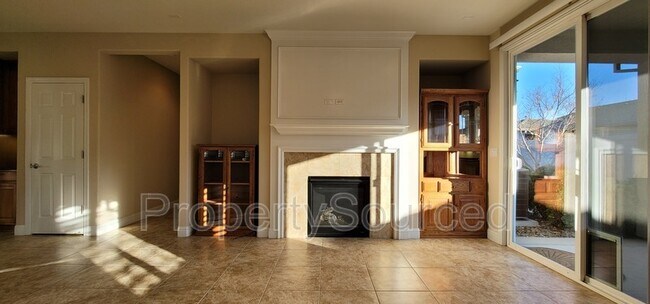 Building Photo - 2339 Shadow Berry Dr