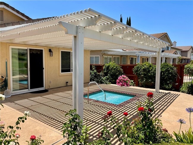 Building Photo - 30962 Crystalaire Dr